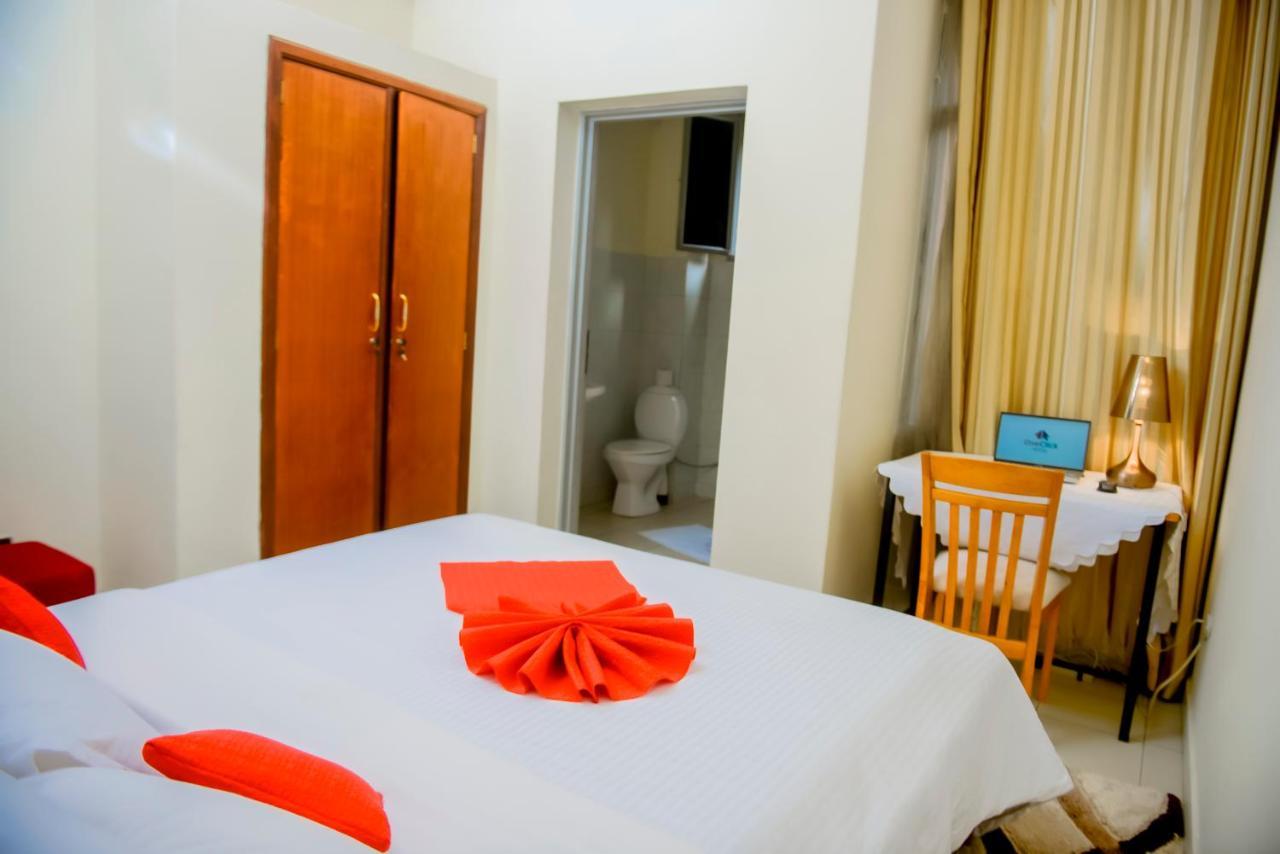 One Click Hotel Kigali Zewnętrze zdjęcie