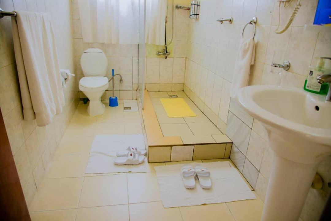 One Click Hotel Kigali Zewnętrze zdjęcie
