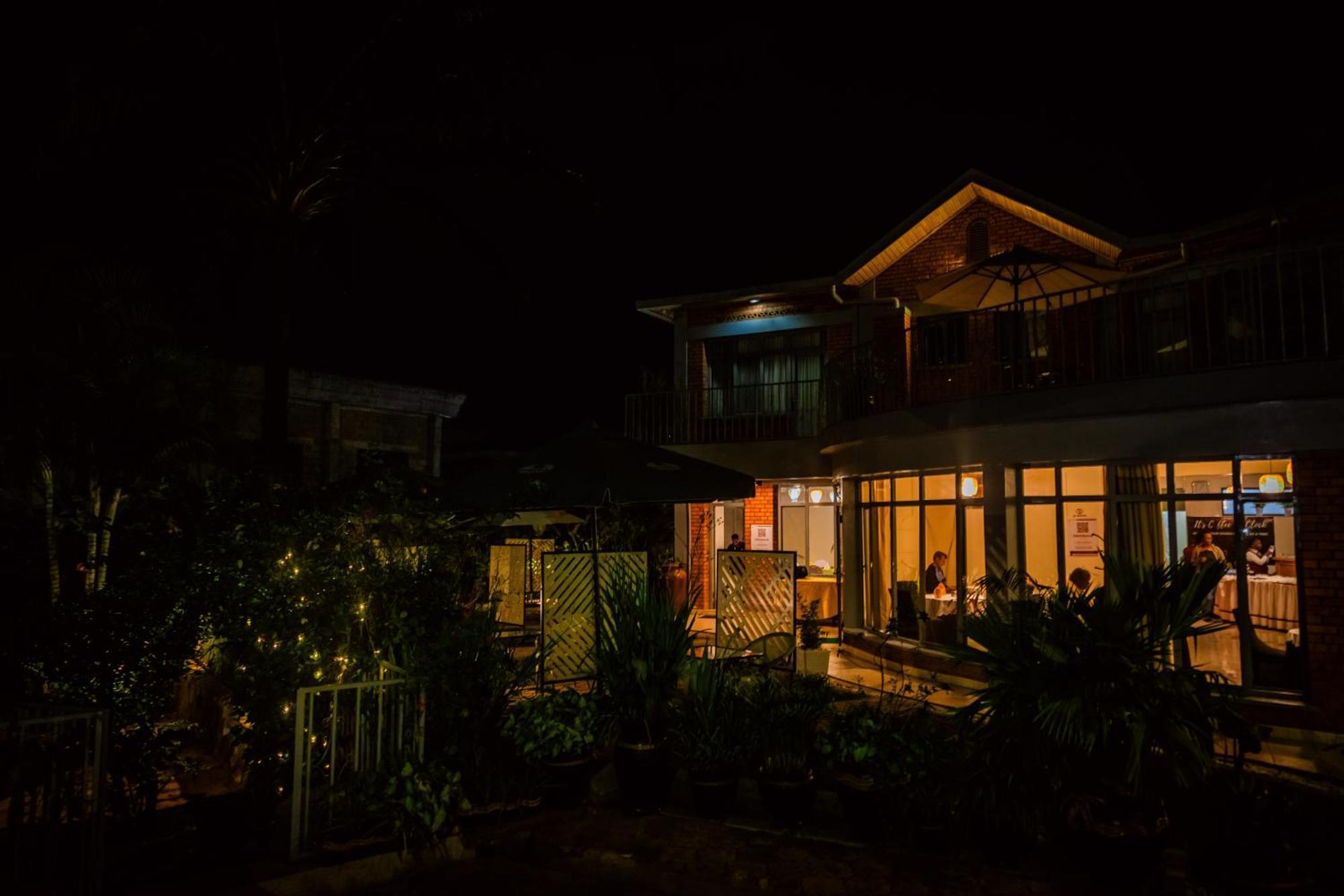 One Click Hotel Kigali Zewnętrze zdjęcie