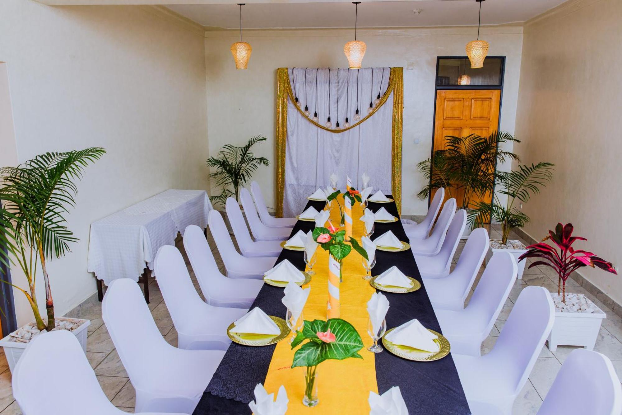 One Click Hotel Kigali Zewnętrze zdjęcie