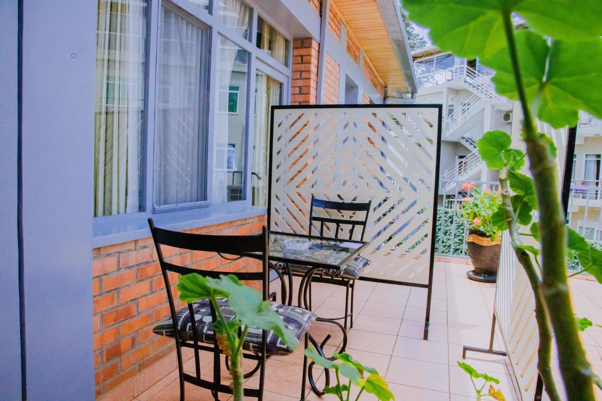 One Click Hotel Kigali Zewnętrze zdjęcie
