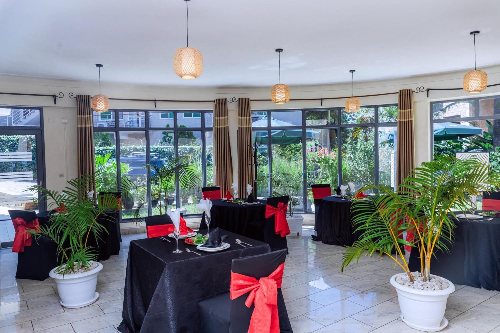 One Click Hotel Kigali Zewnętrze zdjęcie